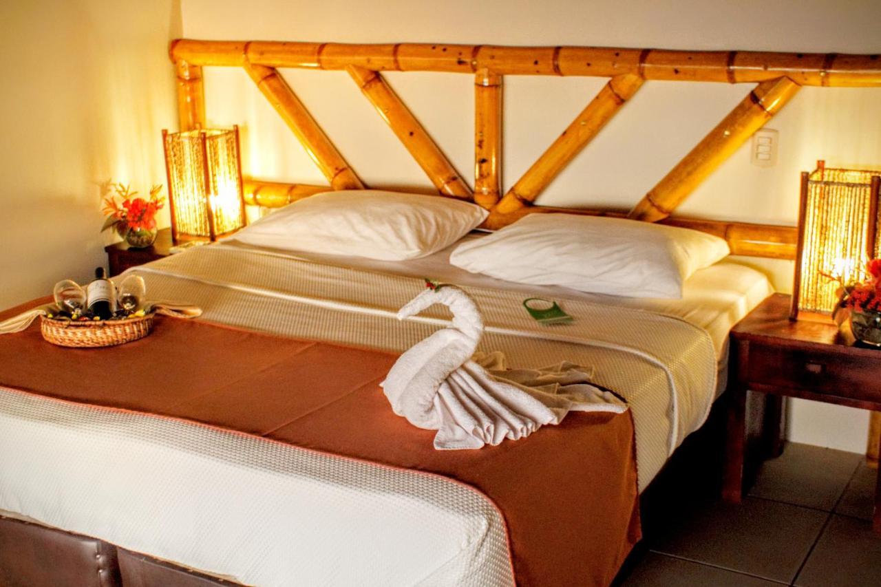 Hotel Nativa Bambu Montanita