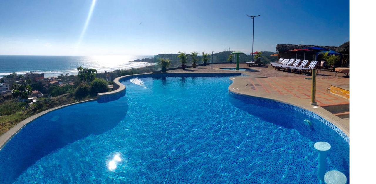 Nativa Bambu Hotel 4*